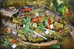 家庭如何使用調味料包制作酸菜魚(yú)